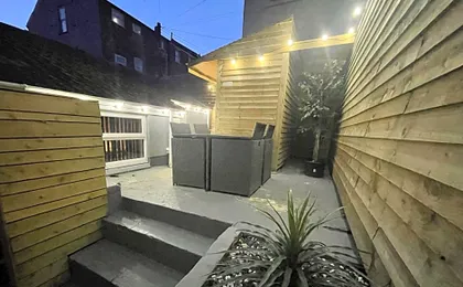 Albert Luxury Hottub and Jacuzzi Apartments