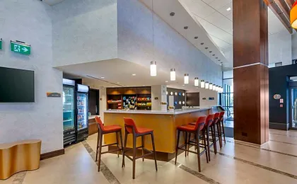 GLō Best Western Toronto Mississauga Corporate Centre
