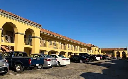 Cali Inn