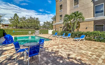 Holiday Inn Express Hotel & Suites Clearwater US 19 North By IHG