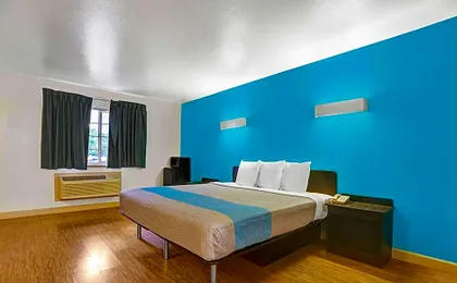 Motel 6-Anderson, CA - Redding Airport