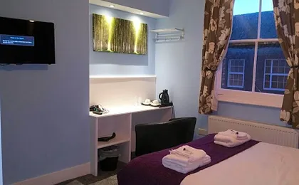 Ali Inn Oxford