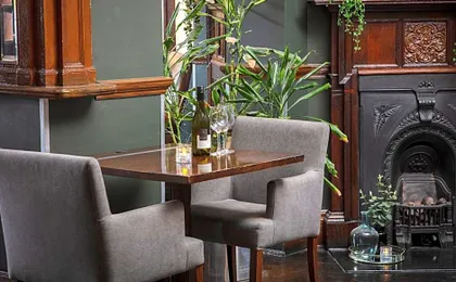 The Crown London, WorldHotels Distinctive