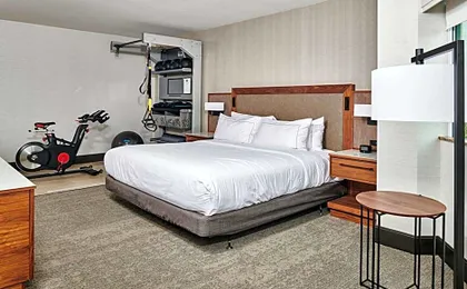 DoubleTree By Hilton Fullerton