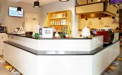 7 Days Premium Hotel Shanghai Xujiahui Longhua Road Metro station