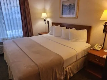 The Glenville Inn