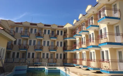 Verde Port Hotel