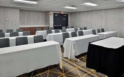 Holiday Inn & Suites Overland Park-Conv Ctr by IHG