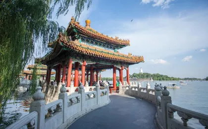 Super 8 (Beijing South Zizhuyuan Road)