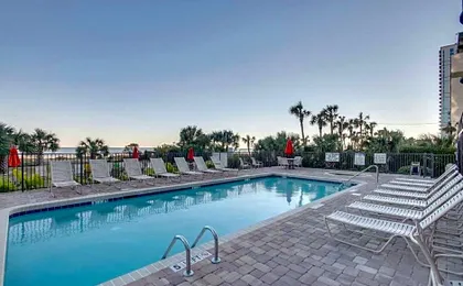 Hosteeva Oceanview Condos