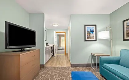 La Quinta Inn & Suites by Wyndham Newport