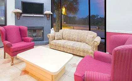 Howard Johnson by Wyndham Dothan