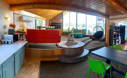 Coyote Mountain Lodge