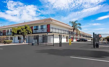 Econo Lodge Stockton near I-5 Fairgrounds