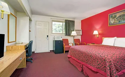 Travelodge by Wyndham Red Wing