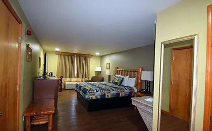 Nisqually Lodge