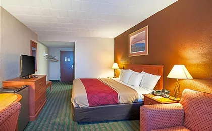 Quality Inn Near Pimlico Racetrack