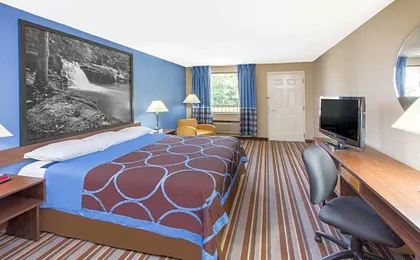 Super 8 by Wyndham Dothan