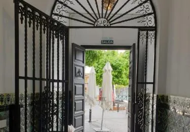 Casa Puerta de Santa Cruz