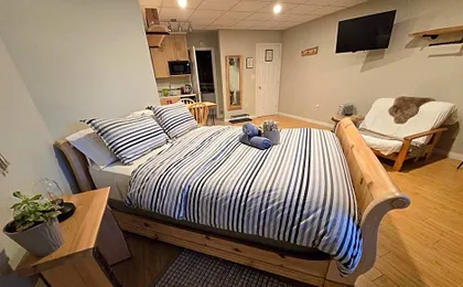 Madeira Park Oceanview Suites