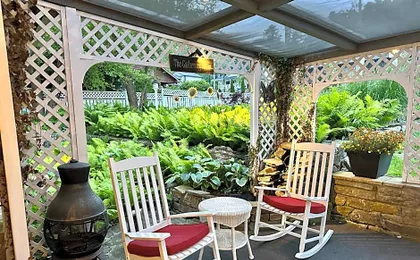 Azalea Garden Inn