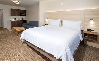 Holiday Inn Express & Suites Portage By IHG