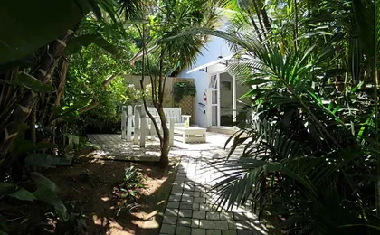 Bare Feet Retreat BB