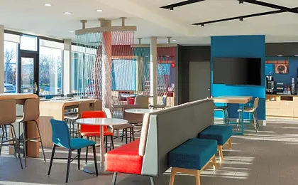 AVID HOTEL TRAVERSE CITY By IHG