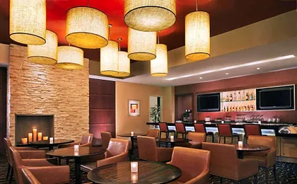 Courtyard by Marriott Los Angeles Sherman Oaks