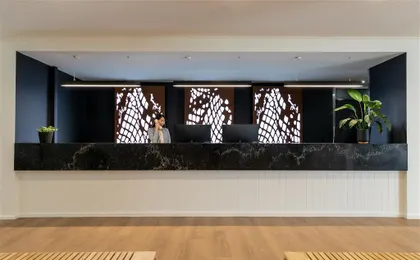travelodge resort darwin lobby