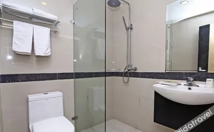 JI Hotel (Shanghai Dahua Hucheng)