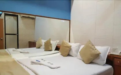 New Shahana - Hostel