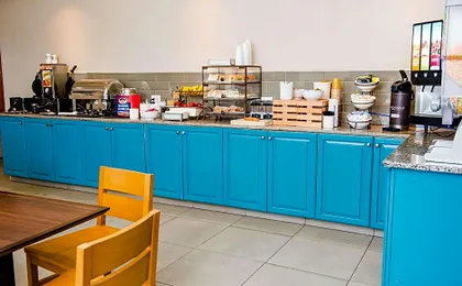 Country Inn & Suites by Radisson, Brockton (Boston), MA
