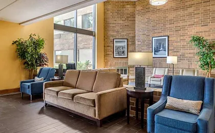 Suburban Studios Arlington Heights - Elk Grove