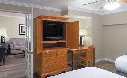 Travelodge by Wyndham Monterey Bay
