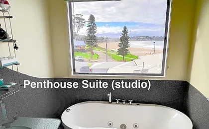 Beach House Mollymook