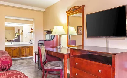 Econo Lodge Rocky Top