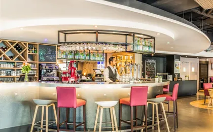Bar
