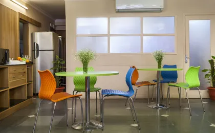 OYO 5533 Bafel Residency
