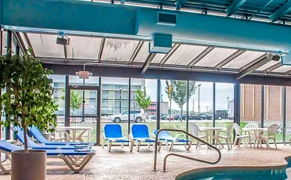 Quality Hotel & Suites At The Falls