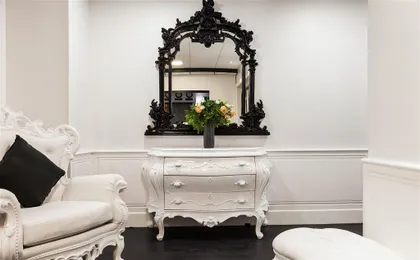 Reception lounge