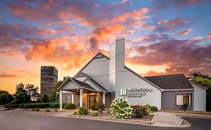 MainStay Suites St. Louis - Galleria