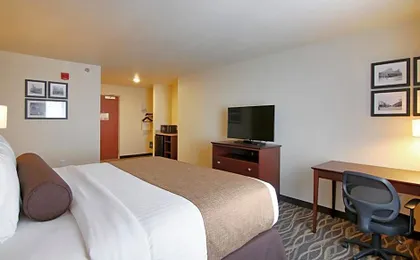 Cobblestone Inn & Suites - Menomonie