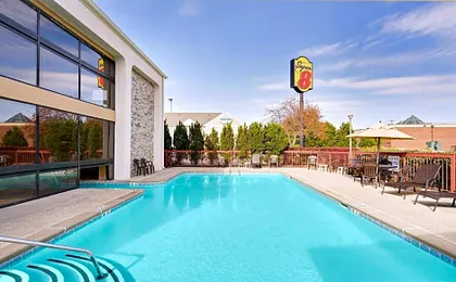 Super 8 by Wyndham Hermitage Nashville