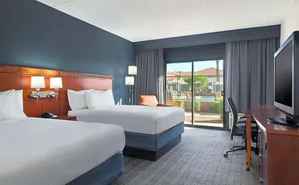 Courtyard by Marriott Phoenix Airport