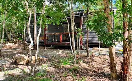 Airlie Beach Eco Cabins - Adults Only