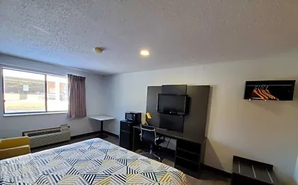 Motel 6-Kewanee, IL