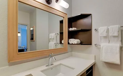 Sonesta Simply Suites Miami Airport Doral