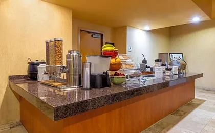 La Quinta Inn & Suites by Wyndham Vancouver