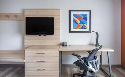 Holiday Inn Express Ontario By IHG